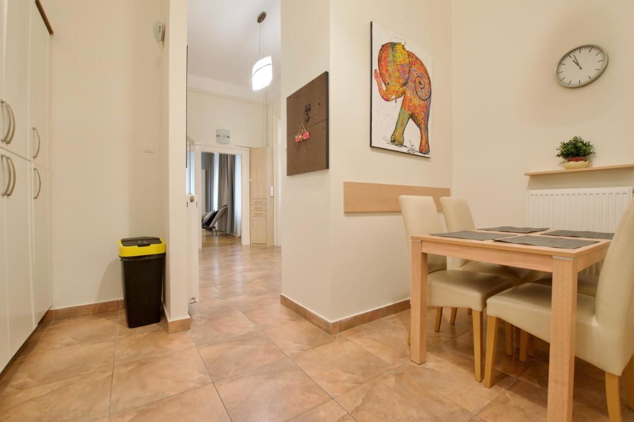 Standard Apartment By Hi5 - St. King Street 16. 부다페스트 외부 사진