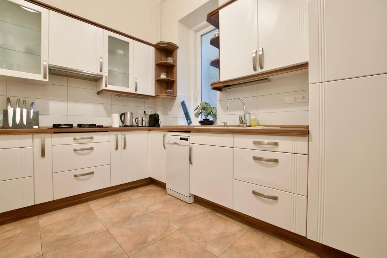 Standard Apartment By Hi5 - St. King Street 16. 부다페스트 외부 사진